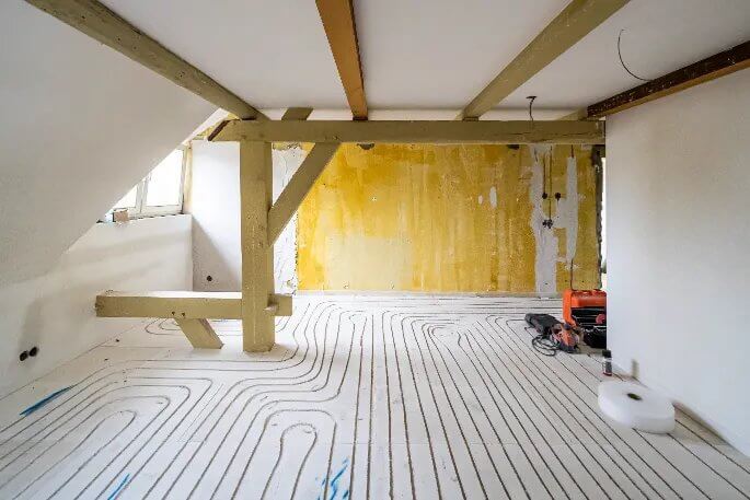 vloerverwarming-bij-houten-balken-gelegd vloerverwarming-bij-houten-balken-gelegd